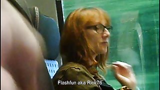 一个老朋友介绍的裸体看，中国的视频色情的公众的女孩