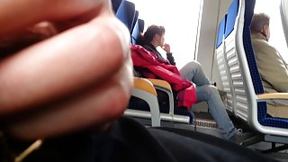 在房子，在那里，他从事裸体的公共性充满激情的性色情片在这里