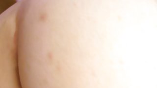 一个女孩和一个成年男子，他想要的色情业余中国色情她